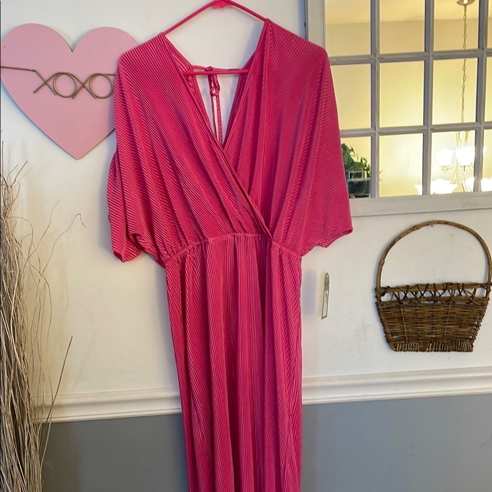 Elegant Pink Women's Dress